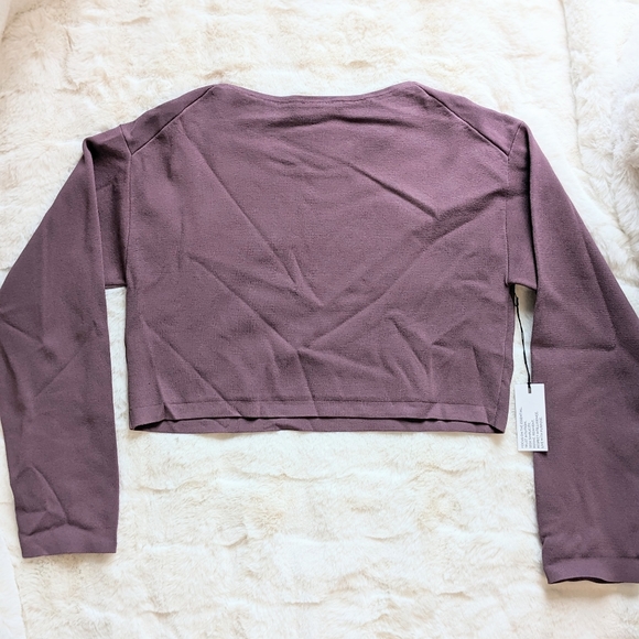 Aritzia Babaton Sculpt Knit Forefront Long Sleeve Cropped Crewneck Mauve Small - Picture 3 of 3